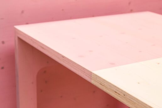 Stehtisch Surface pinkfarben gebeizt