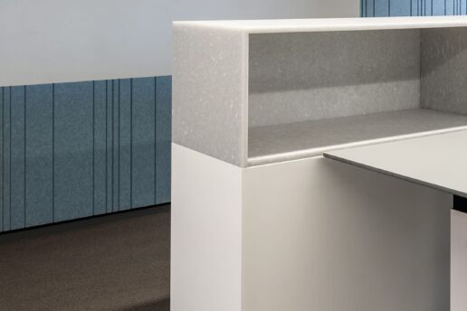 Schrankaufsatz in Smile Plastics Farbe Grey Mist