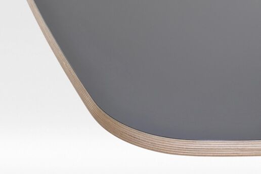 Tischplatte mit Multiplexkante als Einleimer, überbelegt Fenix NTM